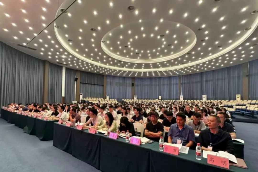 协会党支部委员参加全省两新党建业务骨..